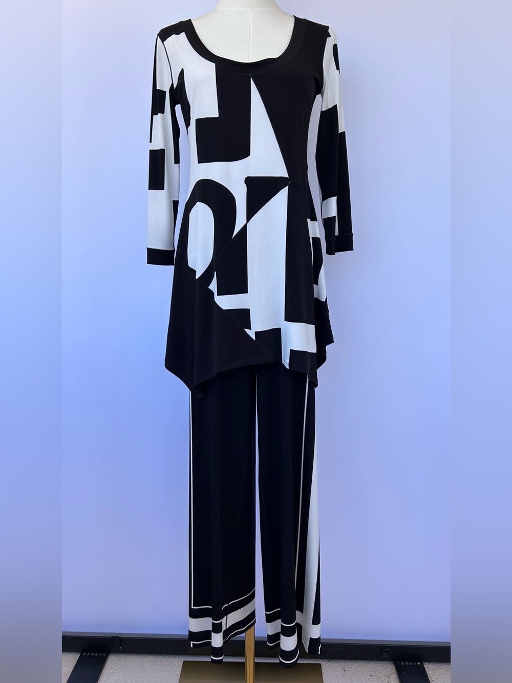 Eva Varro Women’s Two-Piece Knit Set High-Low Tunic & Wide Leg Pants Size Small